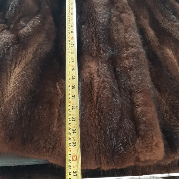 VINTAGE🤎60's Luxurious MID LENGTH Brown Fur Coat Size Med/Lg - Picture 9 of 11
